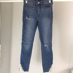Hollister Crop High Rise Jeans